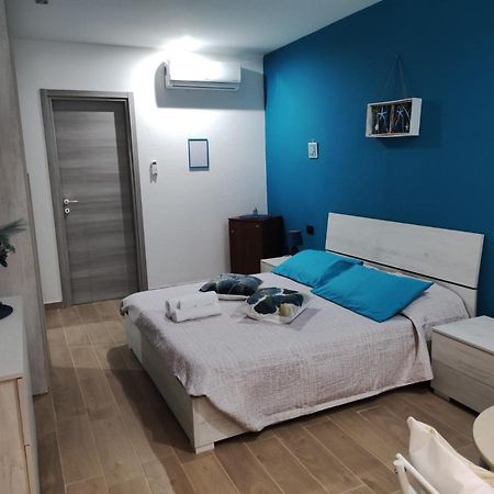 A Casa Di Lina Hotel ออลเบีย ภายนอก รูปภาพ