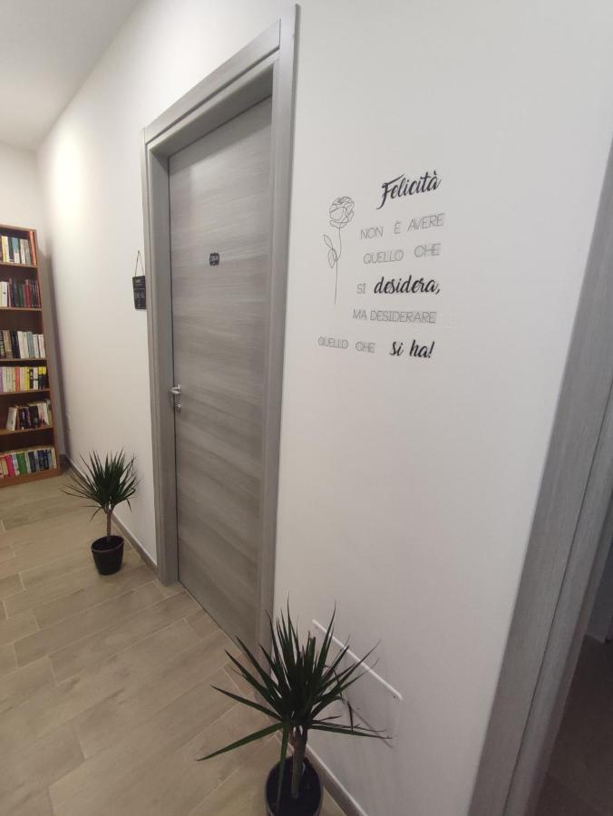 A Casa Di Lina Hotel ออลเบีย ภายนอก รูปภาพ