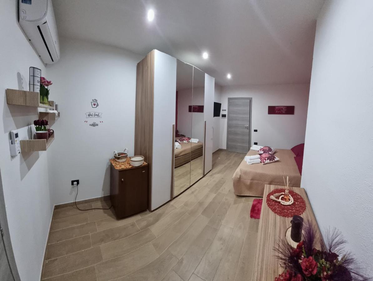 A Casa Di Lina Hotel ออลเบีย ภายนอก รูปภาพ