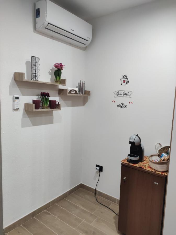 A Casa Di Lina Hotel ออลเบีย ภายนอก รูปภาพ